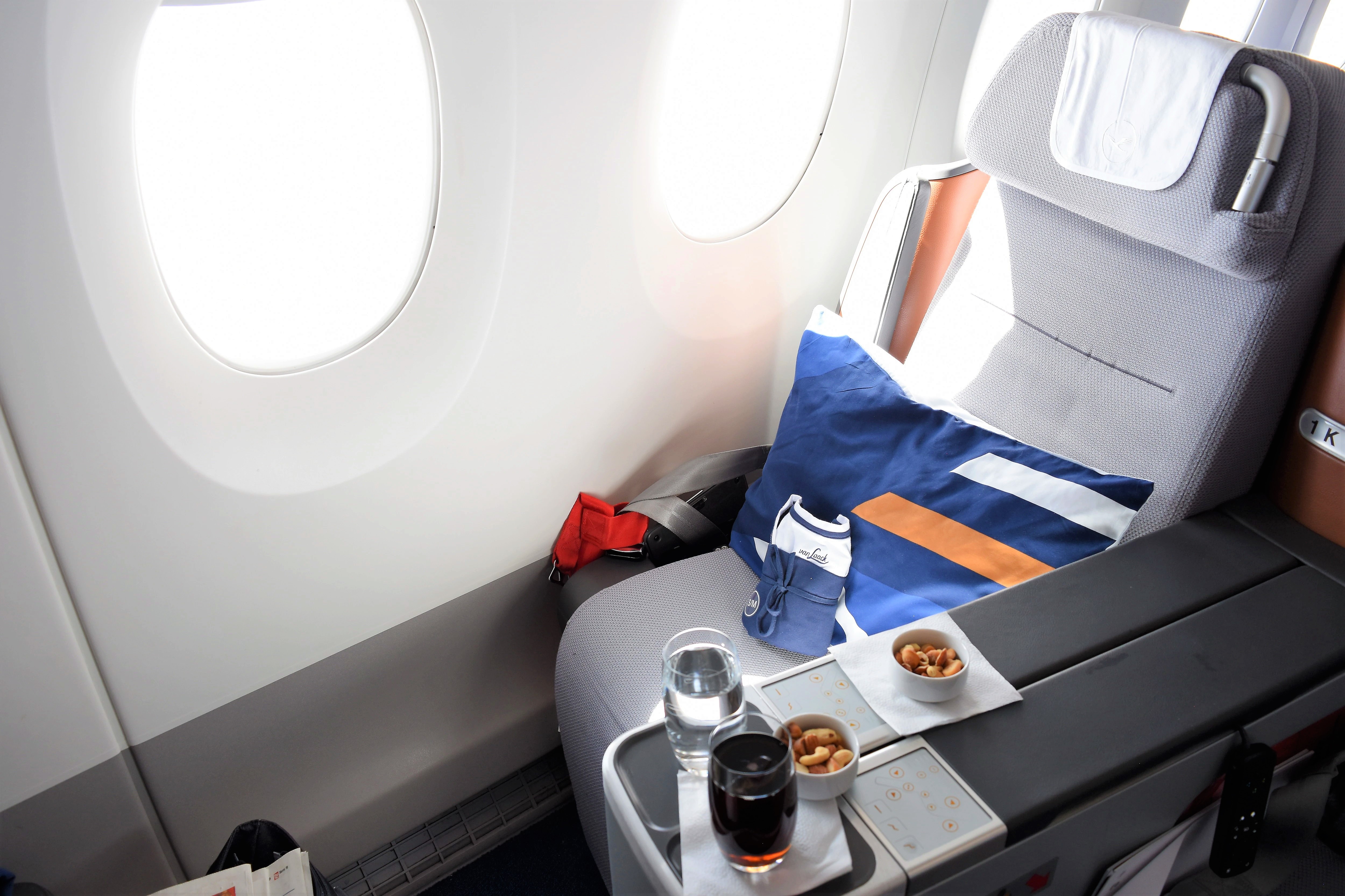 Lufthansa Business Class Seat A350