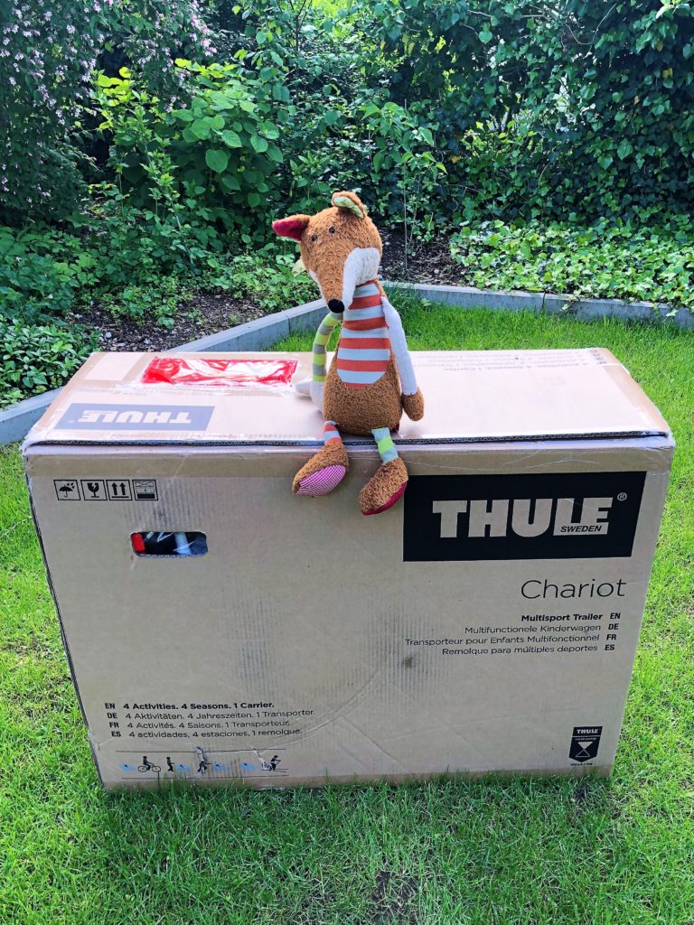 Paket mit Thule Chariot Sport 2019
