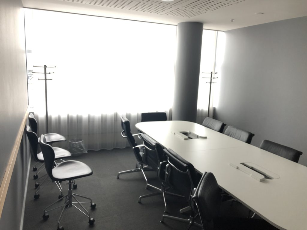 Konferenzraum in der SAS Gold Lounge Flughafen Kopenhagen Kastrup