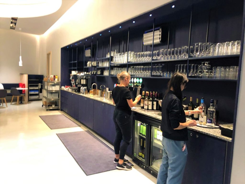 Finnair Lounge, Helisnki Airport - unspectular