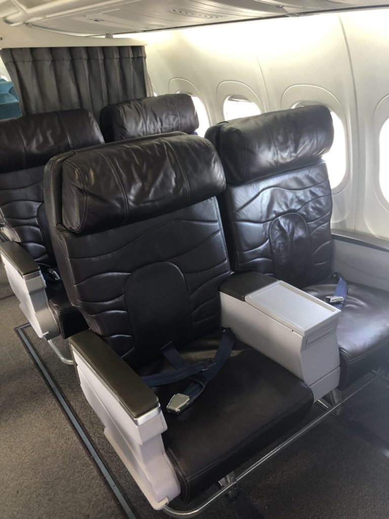 Hawaiian Airlines Boeing 717 Business Class Seats