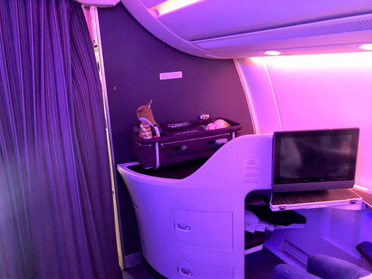 Baby Test: Qatar Airways im Airbus A350-900 in der Business Class nach Johannesburg