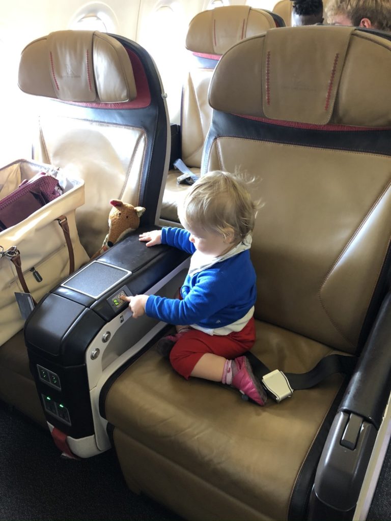 SAA South African Airlines Domestic Business Class Sitz - die Knöpfe haben meine volle Aufmerksamkeit