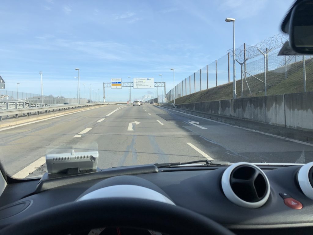 Mit Car Sharing Free Now zum Flughafen München