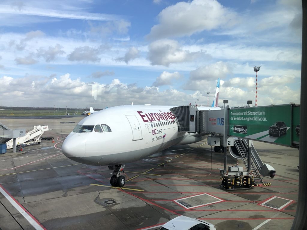 Eurowings Airbus A330-300 nereit zum Einsteigen